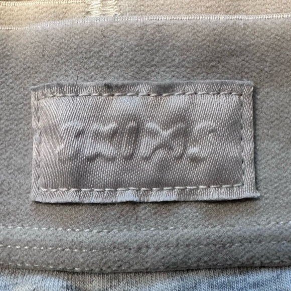 Skims Boyfriend Boxer Size Medium - Picture 7 of 9